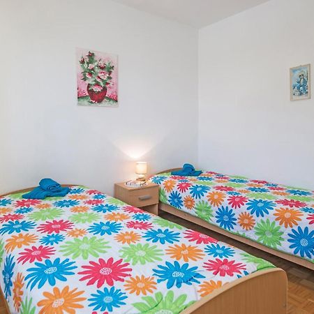 Gorgeous Apartment In Pula With House Sea View Экстерьер фото